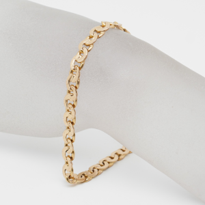 Gold Panzerarmband getragen am Handgelenk