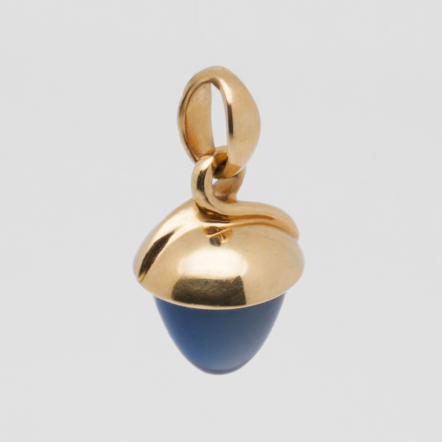 Ketten-Anhänger aus 750 Gold mit blauem Stein