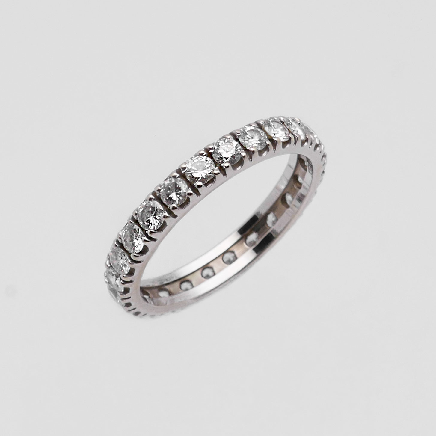 Diamant Eternity Ring aus 750 Gold
