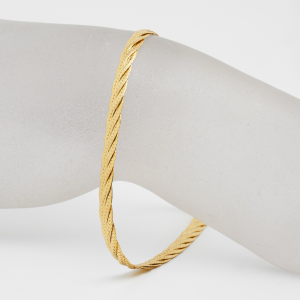 Flaches Armband aus 585 Gelbgold mit gedrehter Panzerketten-Optik