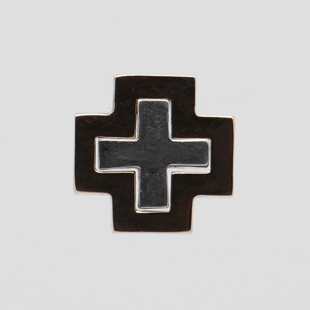 Rückseite des CHRIST Kreuzanhängers aus 585 Gold