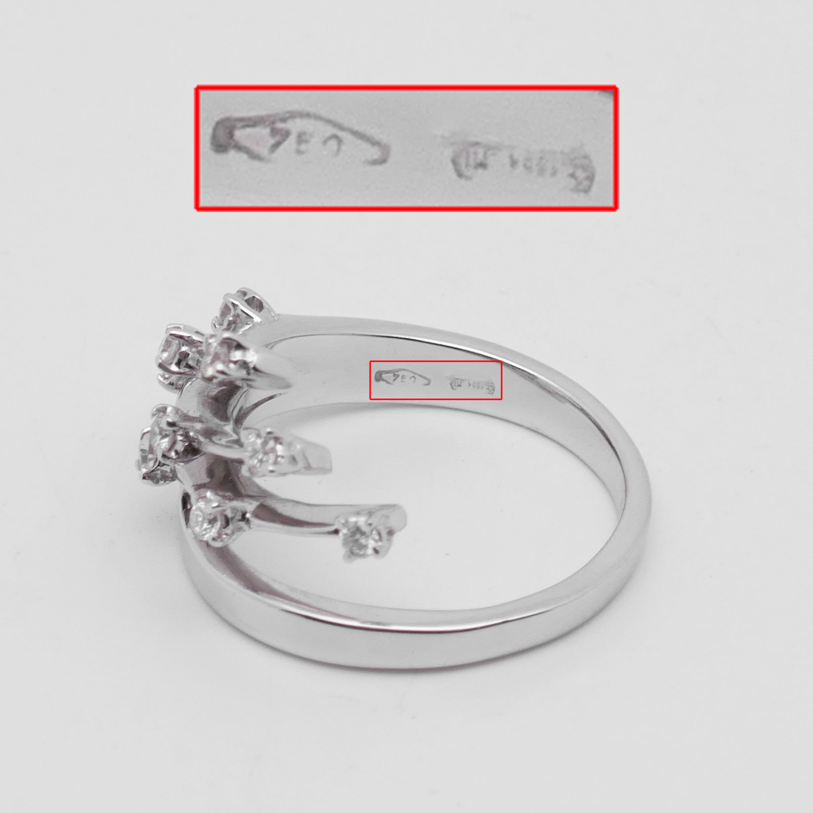 Punze im Diamantring aus 750 Weißgold